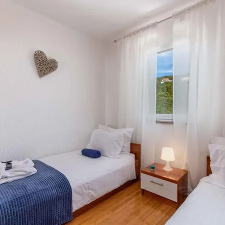 2 Apartment Dramalj